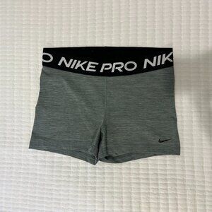 Nike Pro Shorts 3" Heather Gray